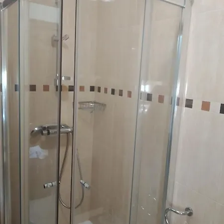 Pettit Centro De O Grove